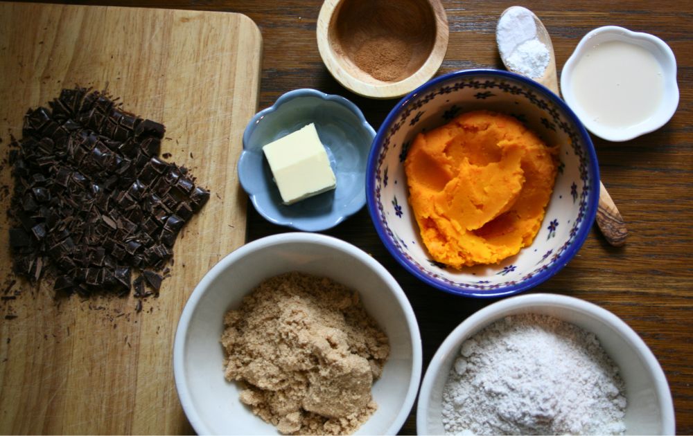 Zutaten für Pumpkin Spice Chocolate Cookies
